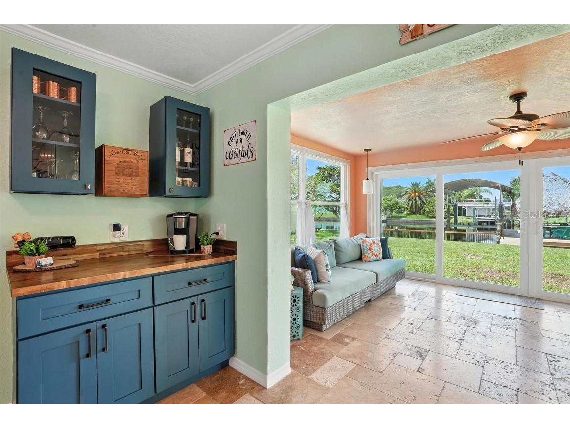 2131 Saint Croix Avenue Fort Myers FL 33905 - CALOOSAHATCHEE RIVER C7515703 image10