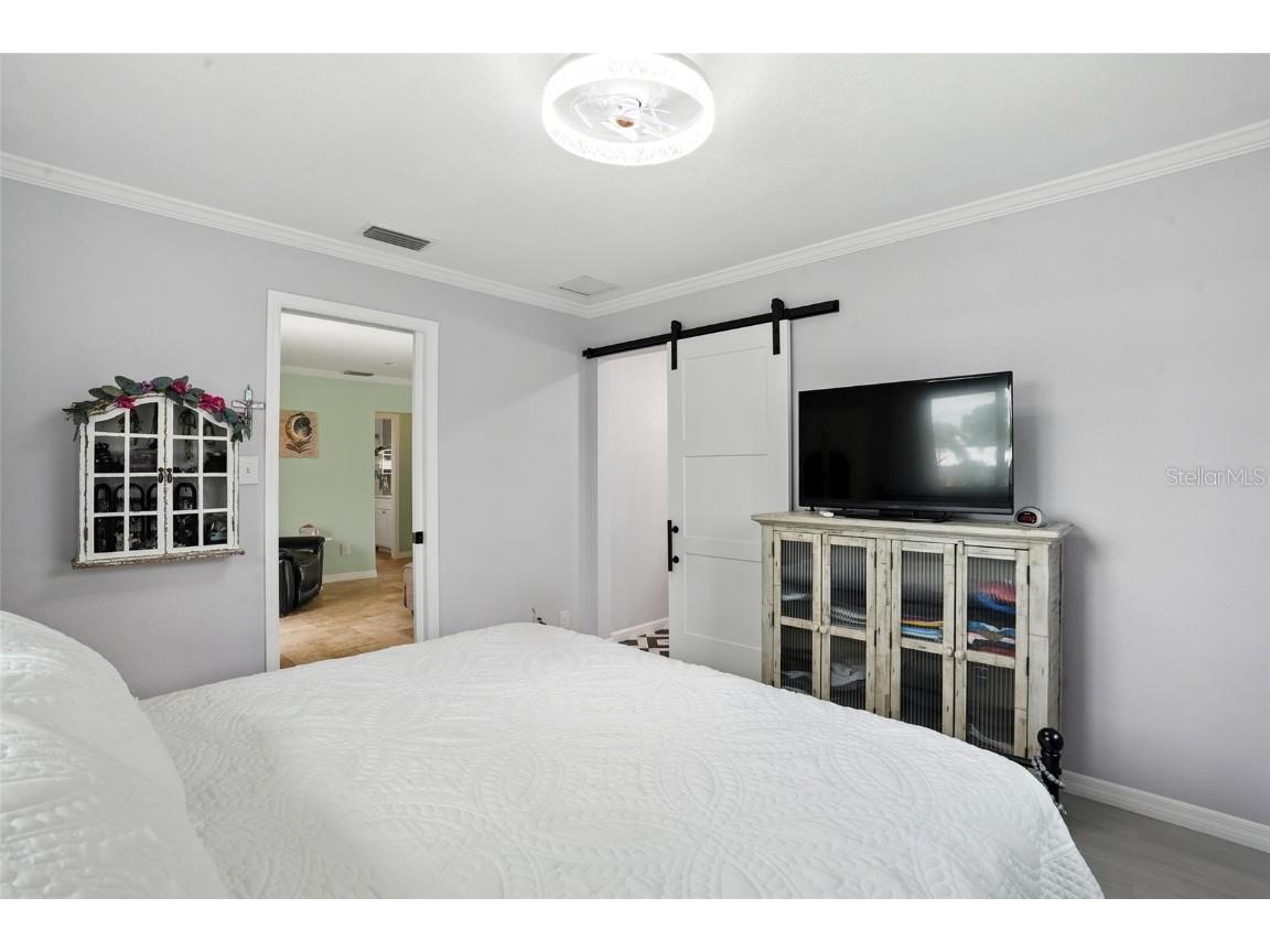 2131 Saint Croix Avenue Fort Myers FL 33905 - CALOOSAHATCHEE RIVER C7515703 image21