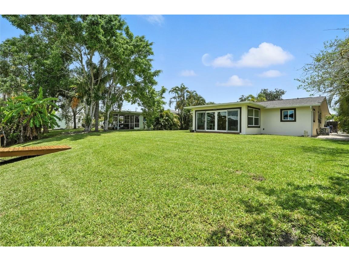 2131 Saint Croix Avenue Fort Myers FL 33905 - CALOOSAHATCHEE RIVER C7515703 image28