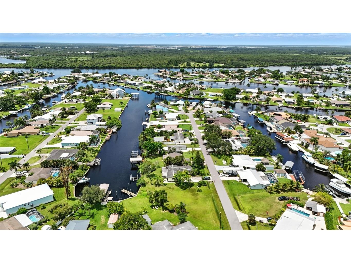 2131 Saint Croix Avenue Fort Myers FL 33905 - CALOOSAHATCHEE RIVER C7515703 image3