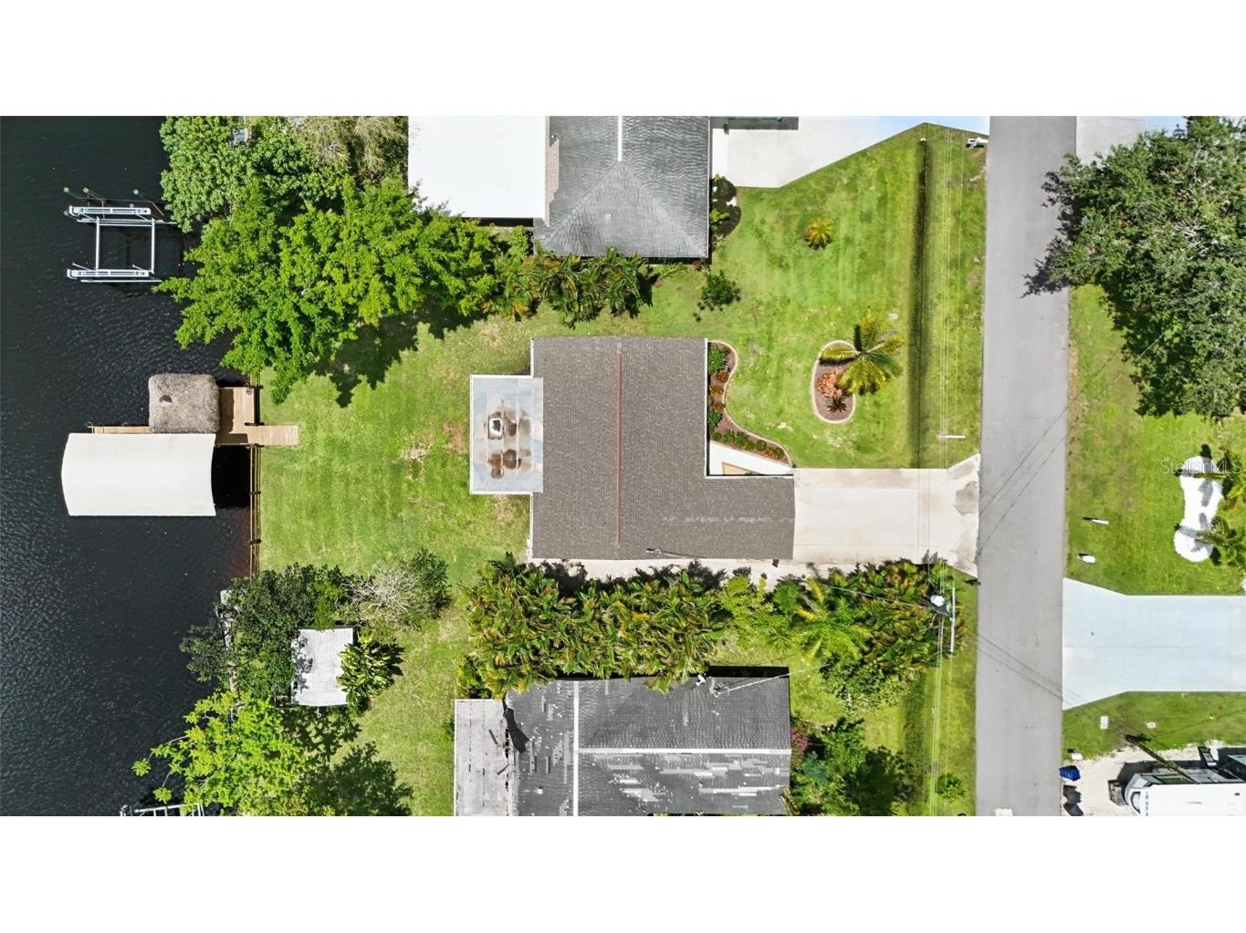 2131 Saint Croix Avenue Fort Myers FL 33905 - CALOOSAHATCHEE RIVER C7515703 image30