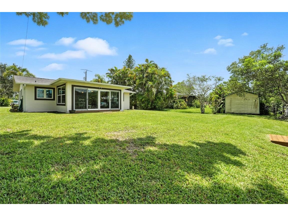 2131 Saint Croix Avenue Fort Myers FL 33905 - CALOOSAHATCHEE RIVER C7515703 image34