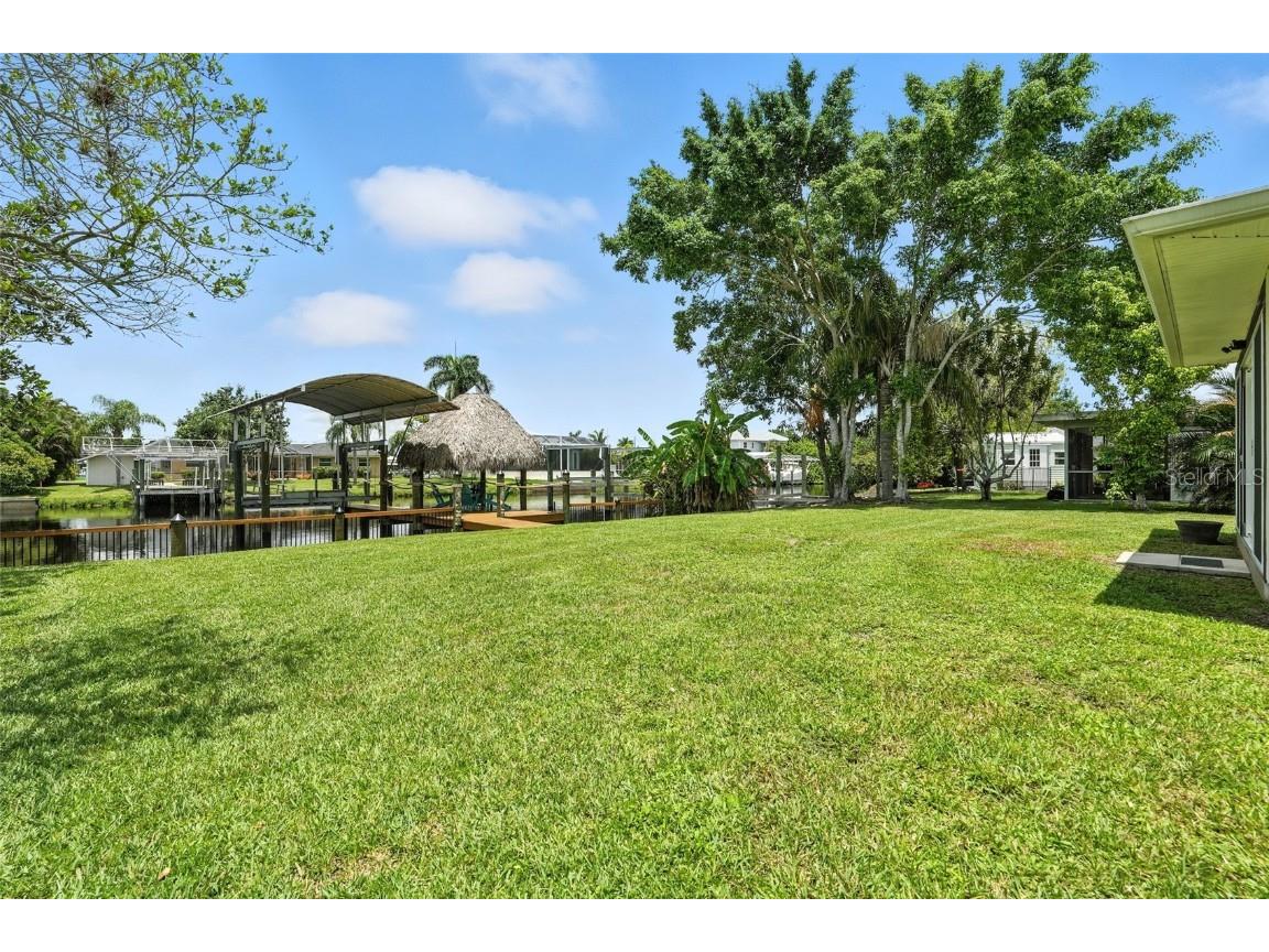 2131 Saint Croix Avenue Fort Myers FL 33905 - CALOOSAHATCHEE RIVER C7515703 image40
