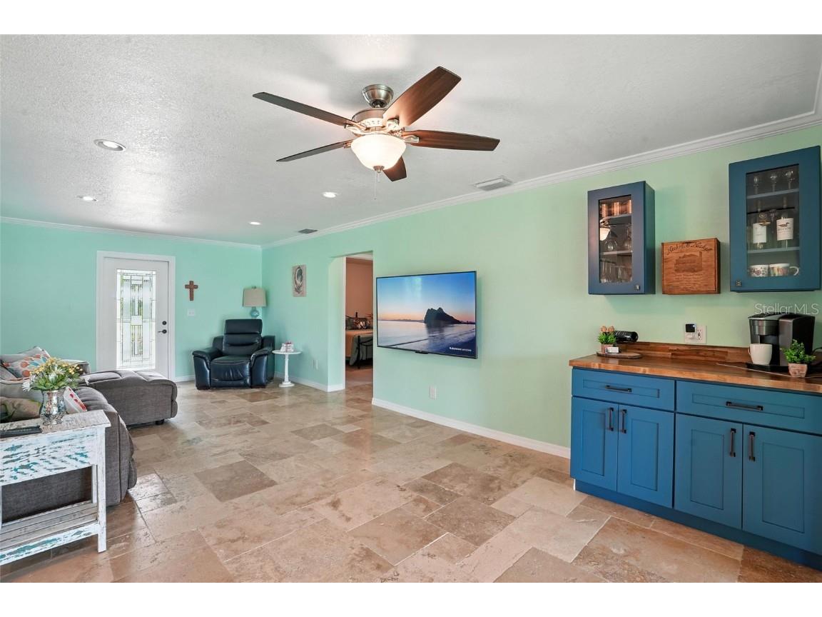 2131 Saint Croix Avenue Fort Myers FL 33905 - CALOOSAHATCHEE RIVER C7515703 image9