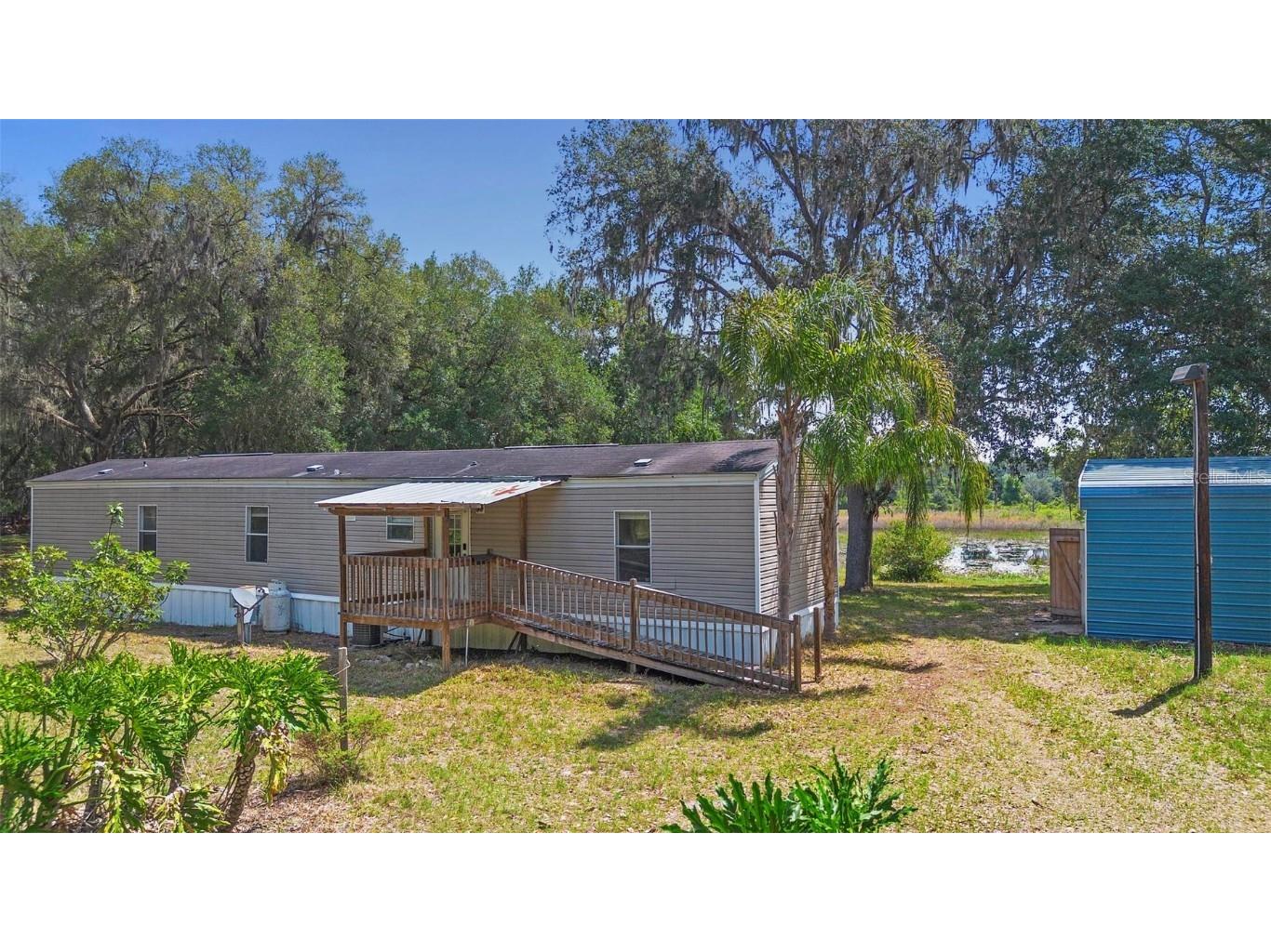 21310 SE 152nd Lane Umatilla FL 32784 - SMALL POND V4942596 image1