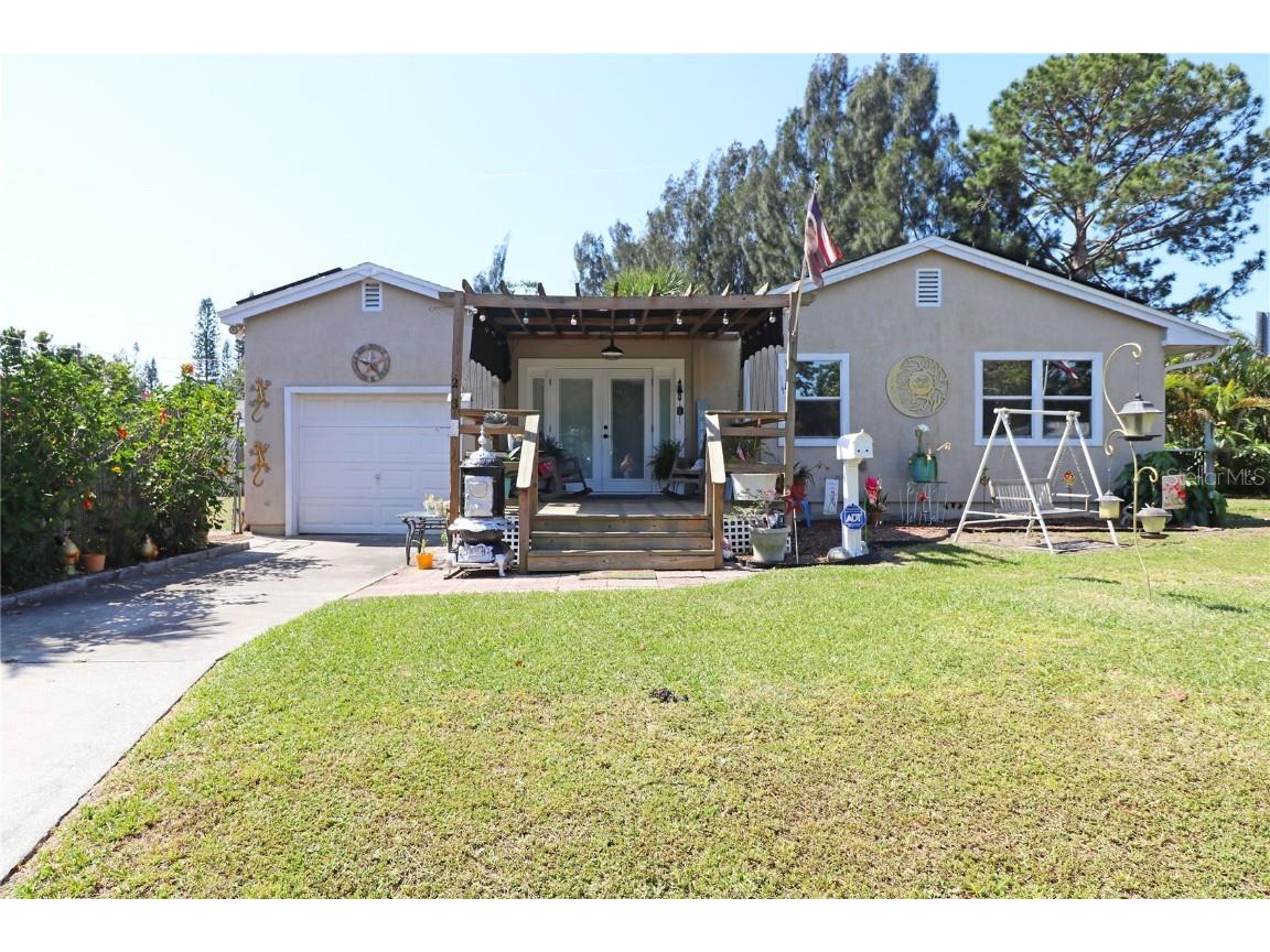2132 40th Avenue N Saint Petersburg FL 33714 TB8370741 image1