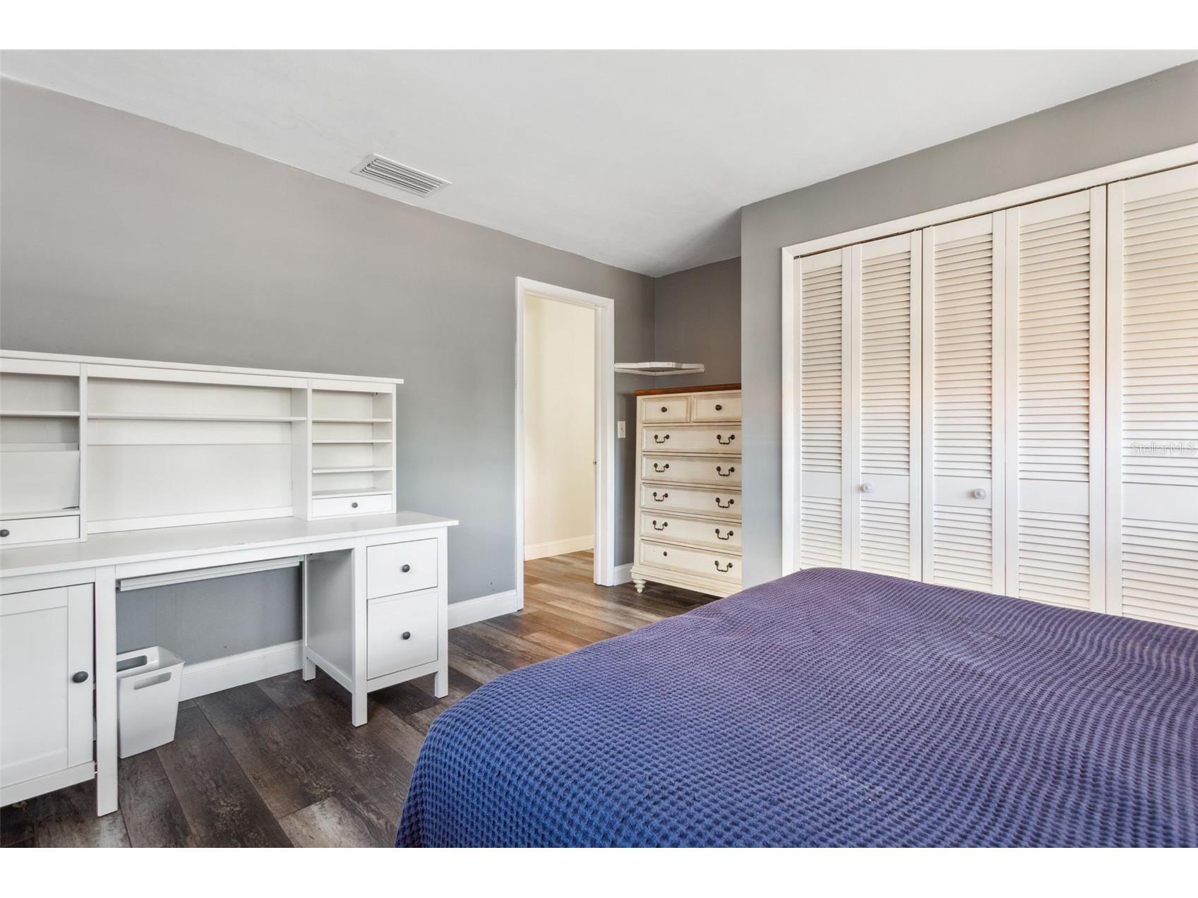 2132 Greenbriar Boulevard Clearwater FL 33763 TB8509507 image13