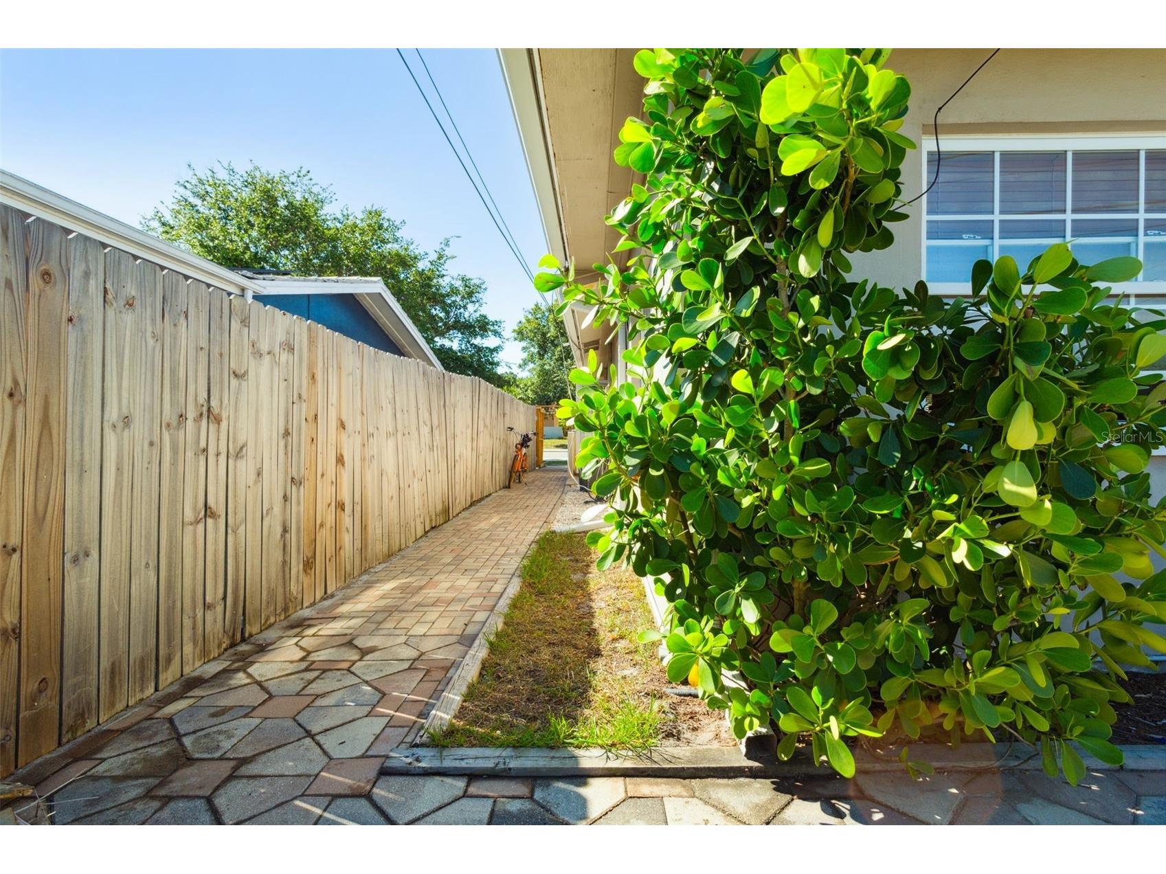 2132 Greenbriar Boulevard Clearwater FL 33763 TB8509507 image25