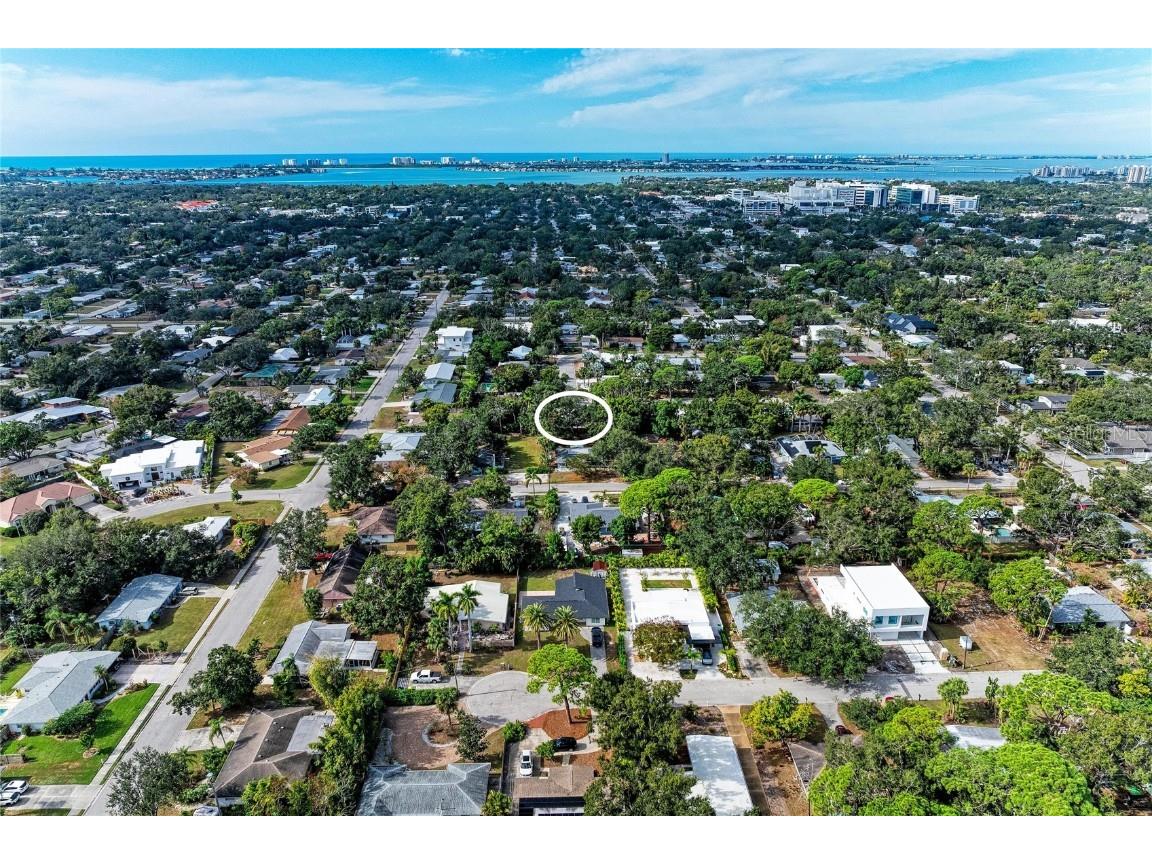 2132 Hyde Park Circle Sarasota FL 34239 N6141841 image10