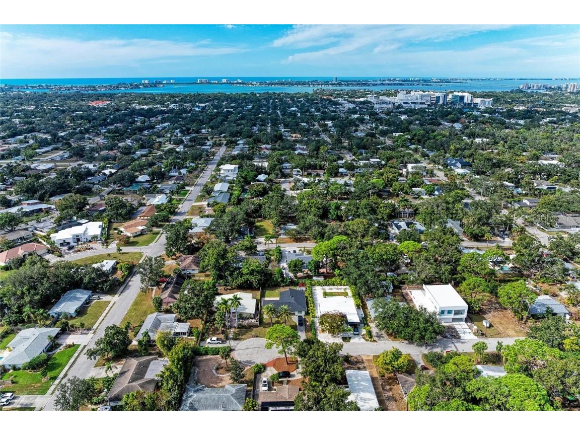 2132 Hyde Park Circle Sarasota FL 34239 N6141841 image11