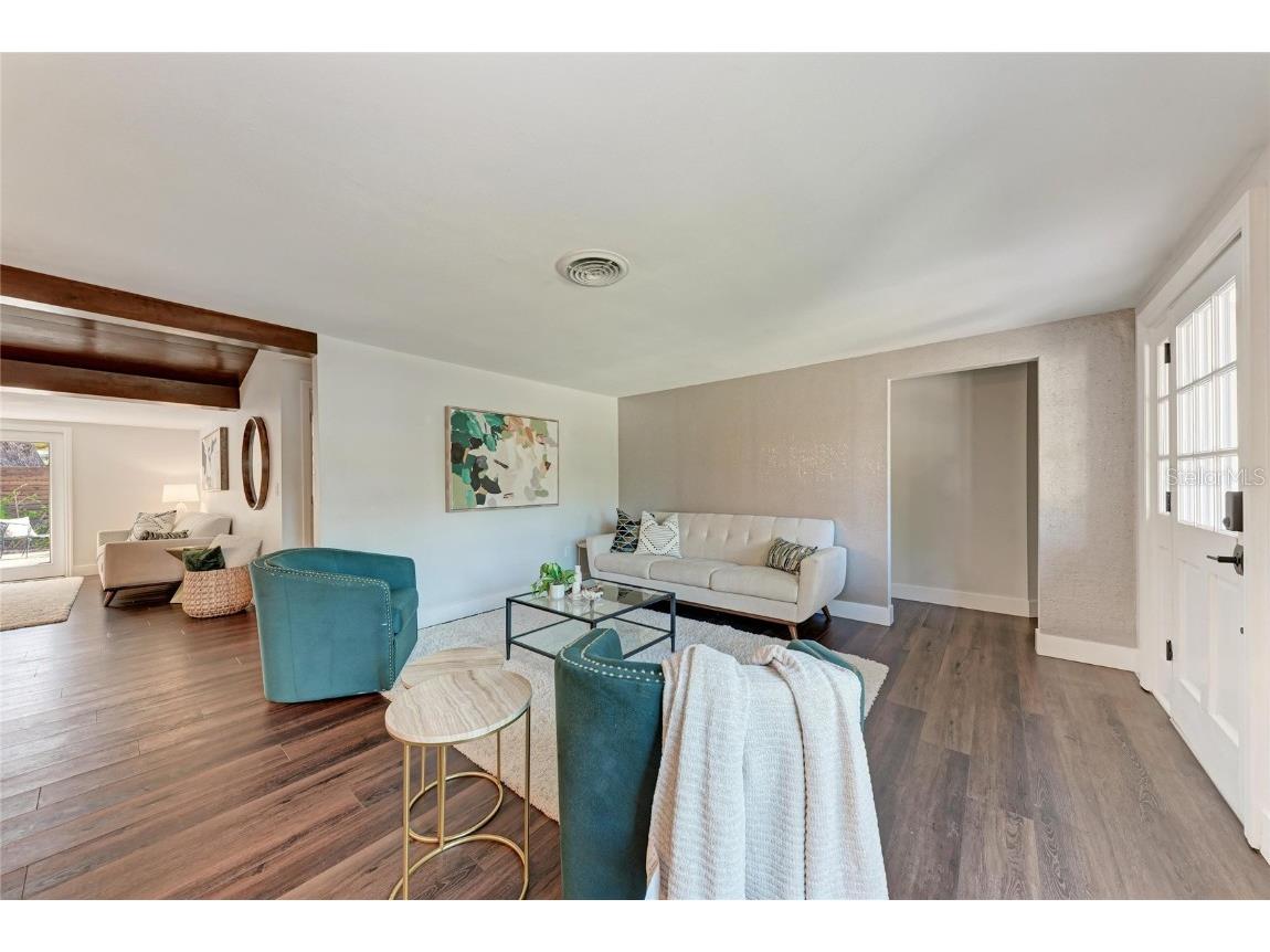 2132 Hyde Park Circle Sarasota FL 34239 N6141841 image16