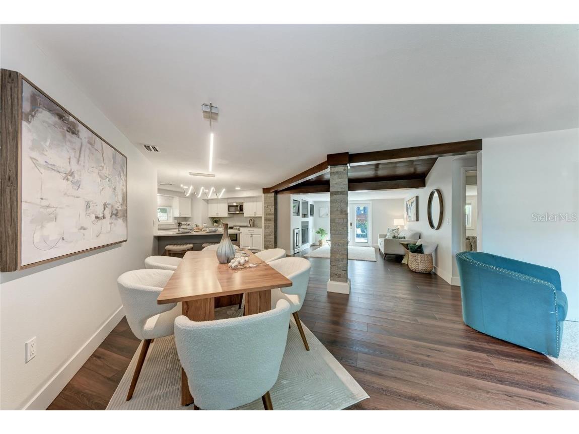 2132 Hyde Park Circle Sarasota FL 34239 N6141841 image28