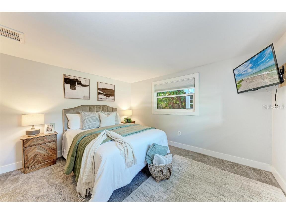 2132 Hyde Park Circle Sarasota FL 34239 N6141841 image36