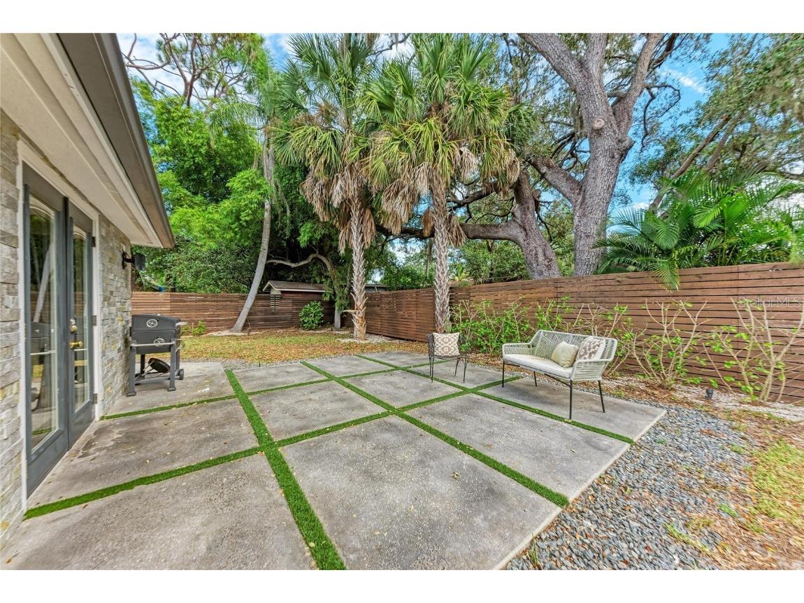 2132 Hyde Park Circle Sarasota FL 34239 N6141841 image46