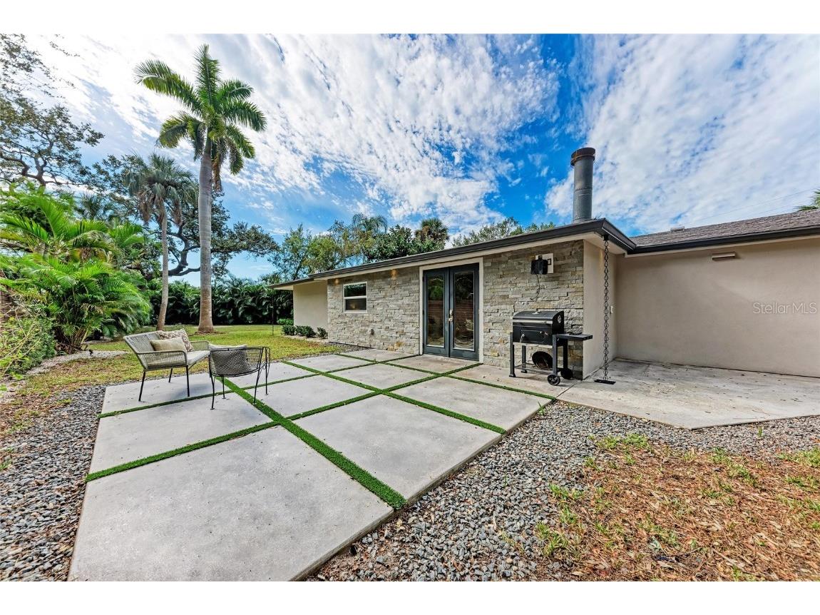 2132 Hyde Park Circle Sarasota FL 34239 N6141841 image48