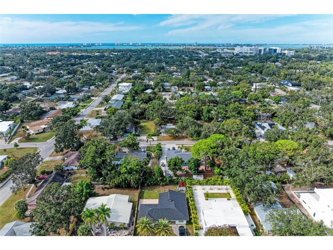 2132 Hyde Park Circle Sarasota FL 34239 N6141841 image51