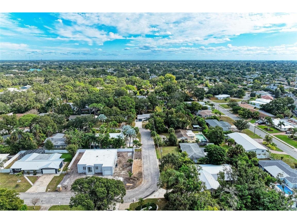 2132 Hyde Park Circle Sarasota FL 34239 N6141841 image53