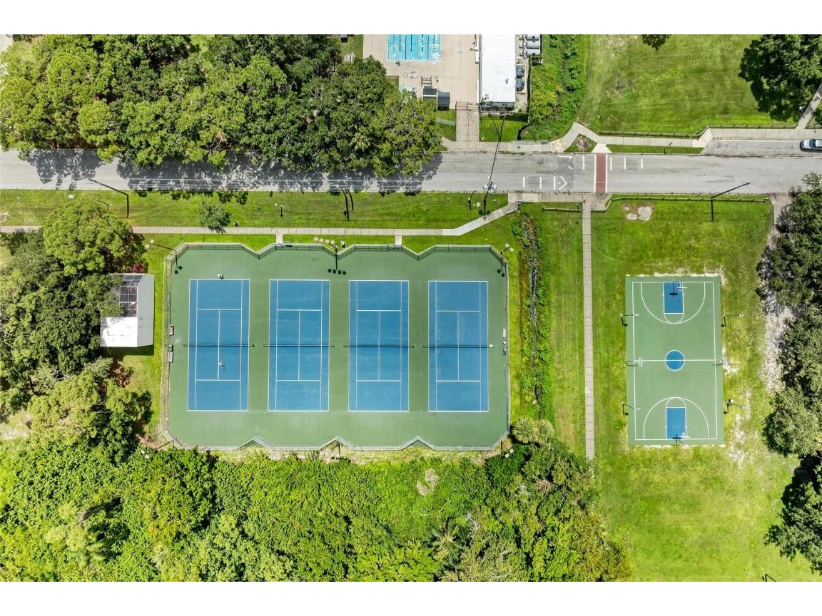 2132 Hyde Park Circle Sarasota FL 34239 N6141841 image61