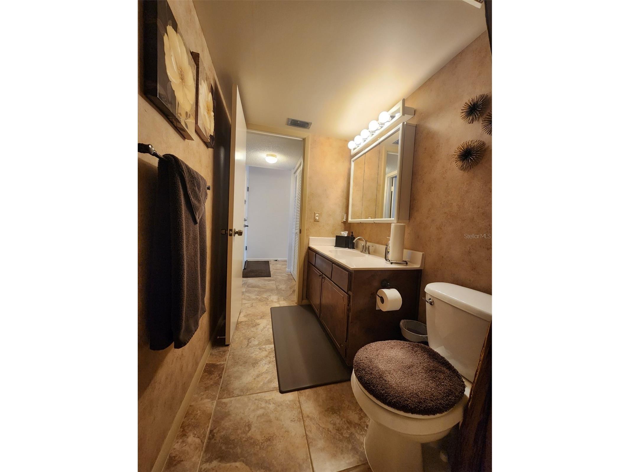 2132 Lakewood Club Drive S #8B Saint Petersburg FL 33712 TB8460681 image19