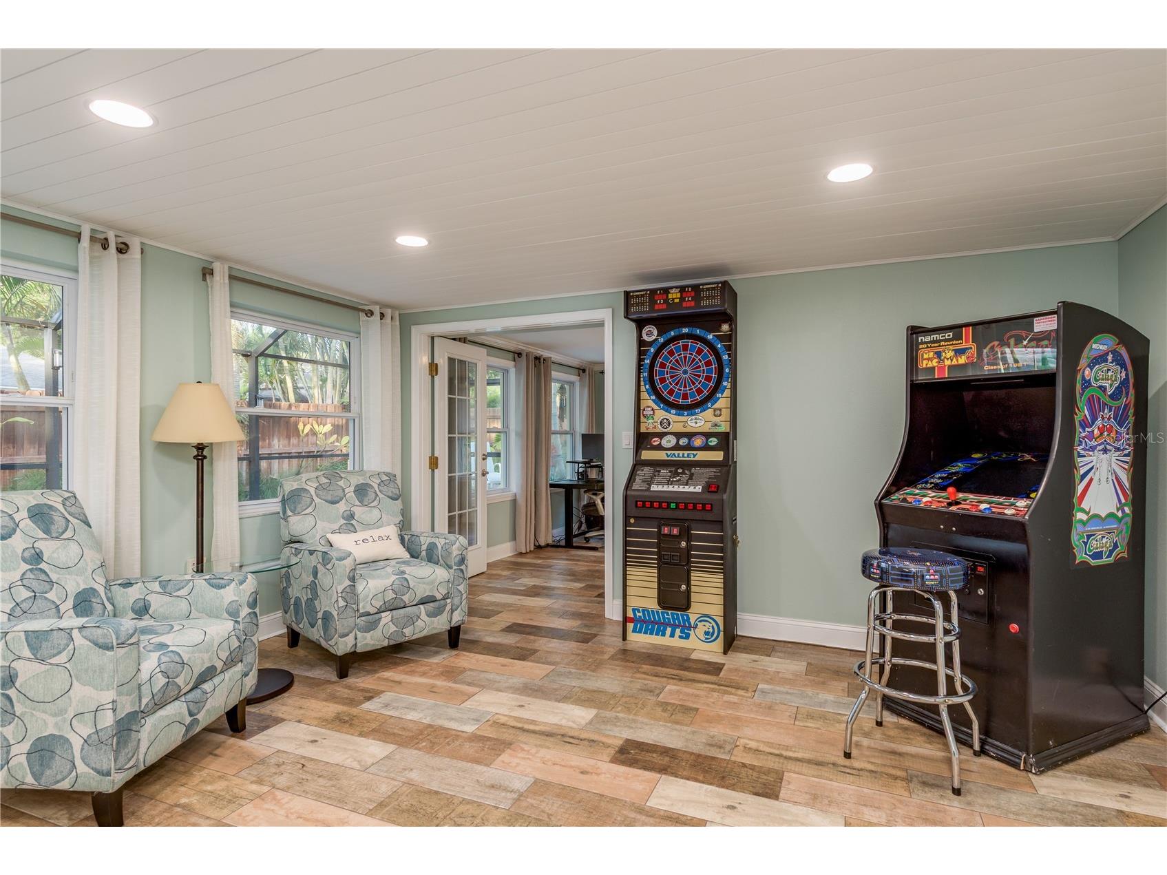 2132 Oak Grove Drive Clearwater FL 33764 TB8469048 image17