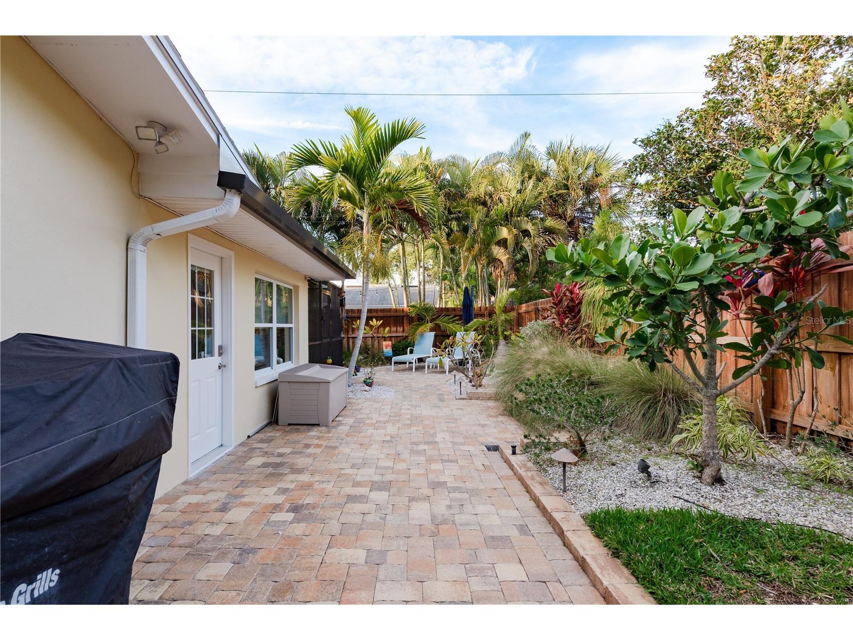 2132 Oak Grove Drive Clearwater FL 33764 TB8469048 image35