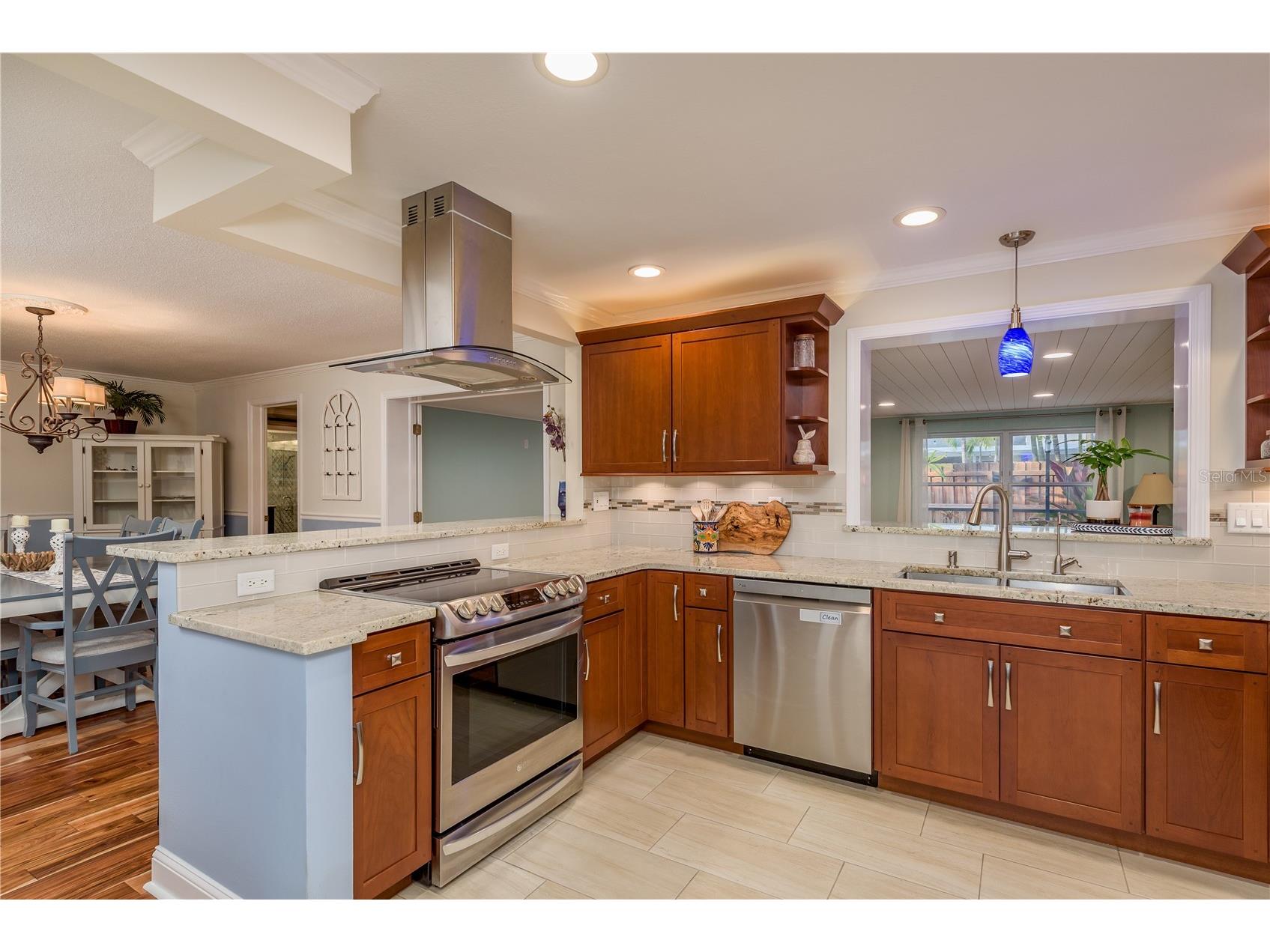 2132 Oak Grove Drive Clearwater FL 33764 TB8469048 image9