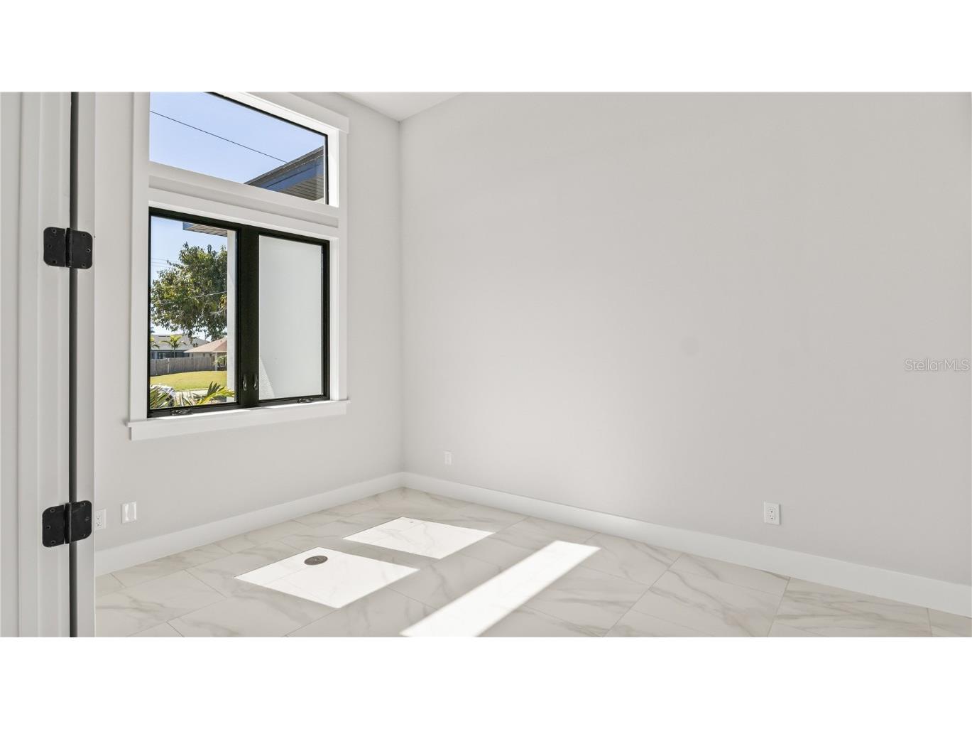 2133 Cape Coral Parkway W Cape Coral FL 33914 A4626826 image6
