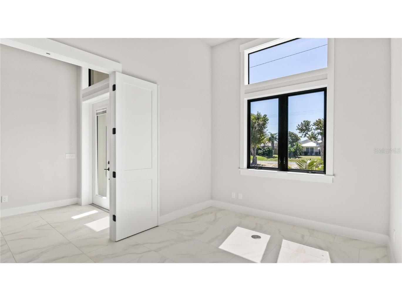 2133 Cape Coral Parkway W Cape Coral FL 33914 A4626826 image7