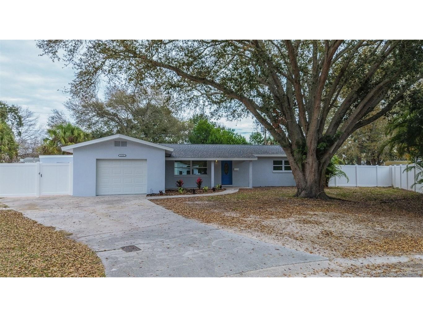 2133 Country Club Court N Saint Petersburg FL 33710 U8231237 image1