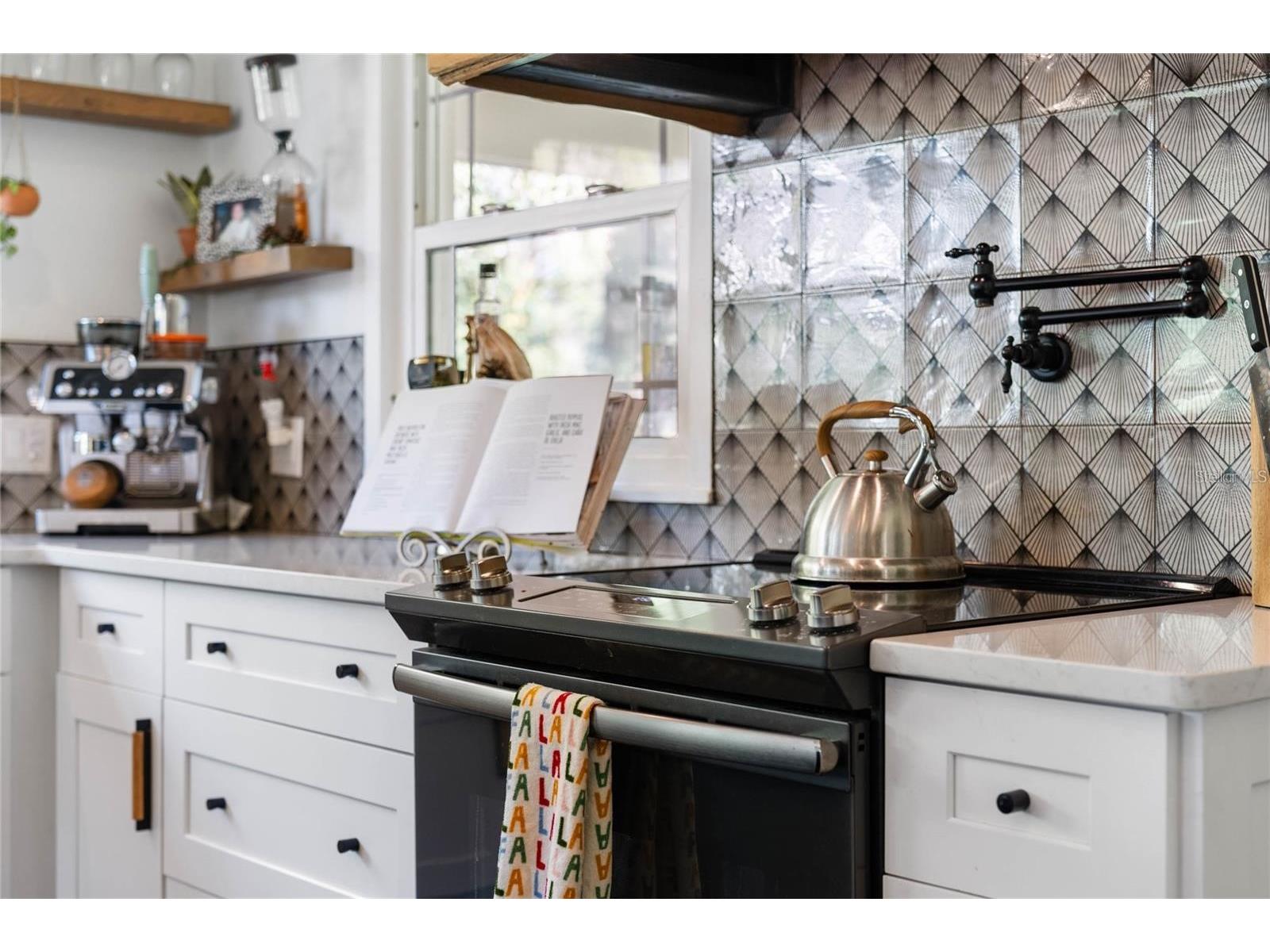 2133 Eau Claire Avenue Deland FL 32724 V4947231 image6