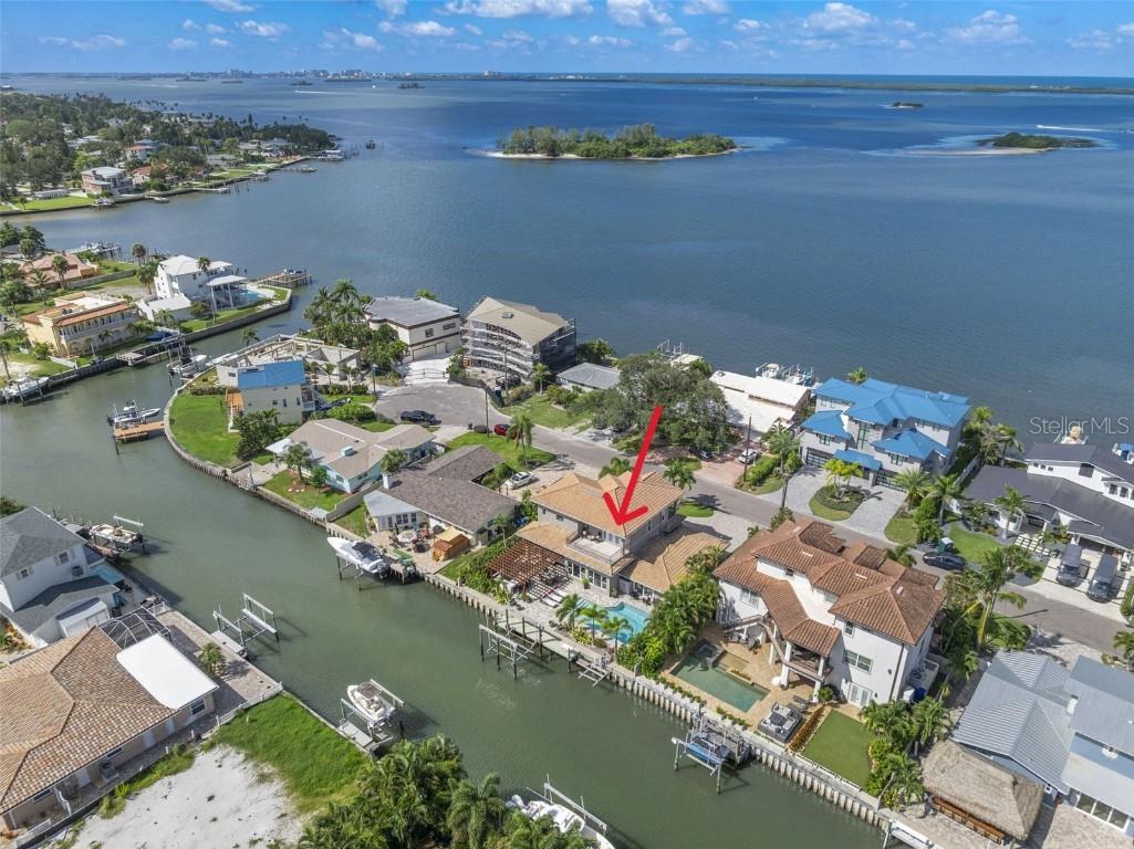 2133 Harbor View Drive Dunedin FL 34698 - CANAL - GULF OF MEXICO TB8425448 image1