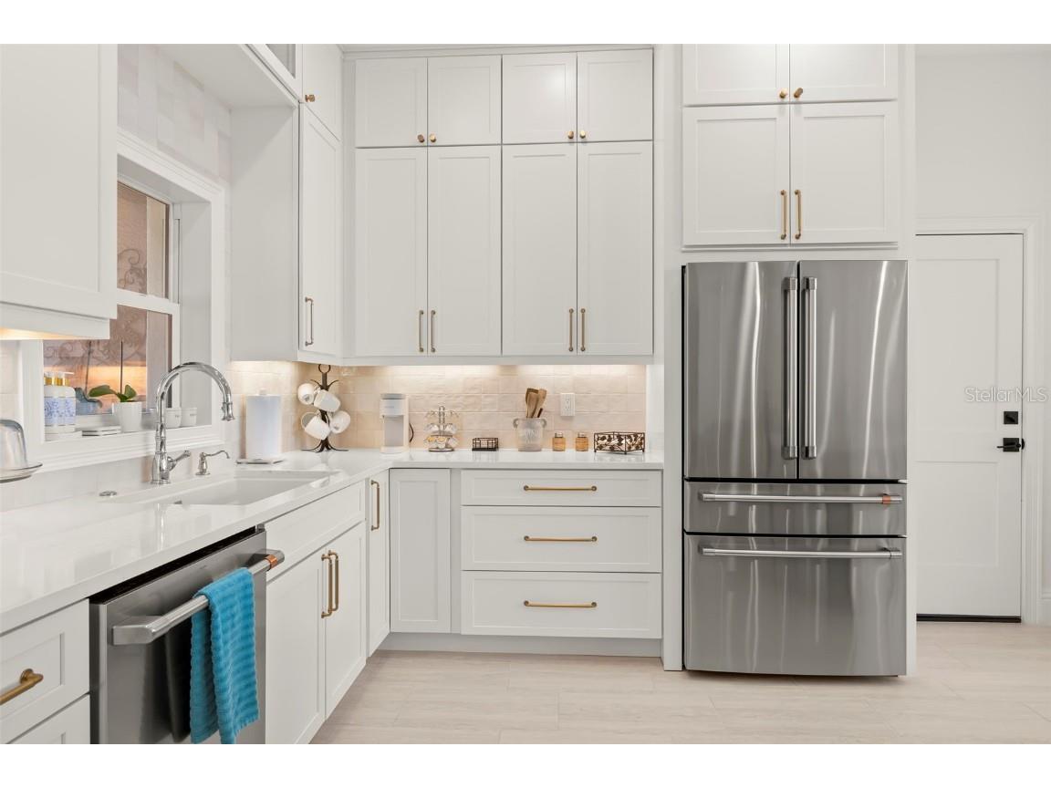 2133 Harbor View Drive Dunedin FL 34698 - CANAL - GULF OF MEXICO TB8425448 image15