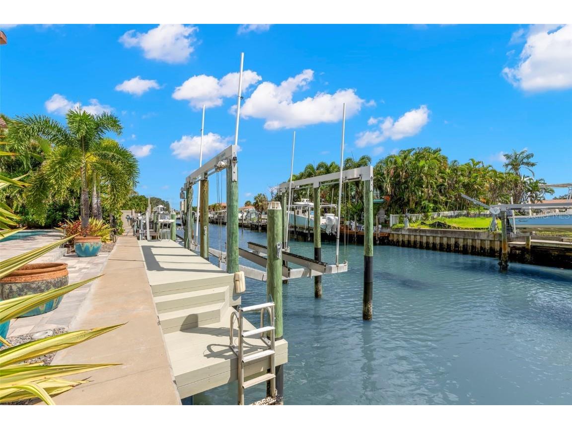 2133 Harbor View Drive Dunedin FL 34698 - CANAL - GULF OF MEXICO TB8425448 image56