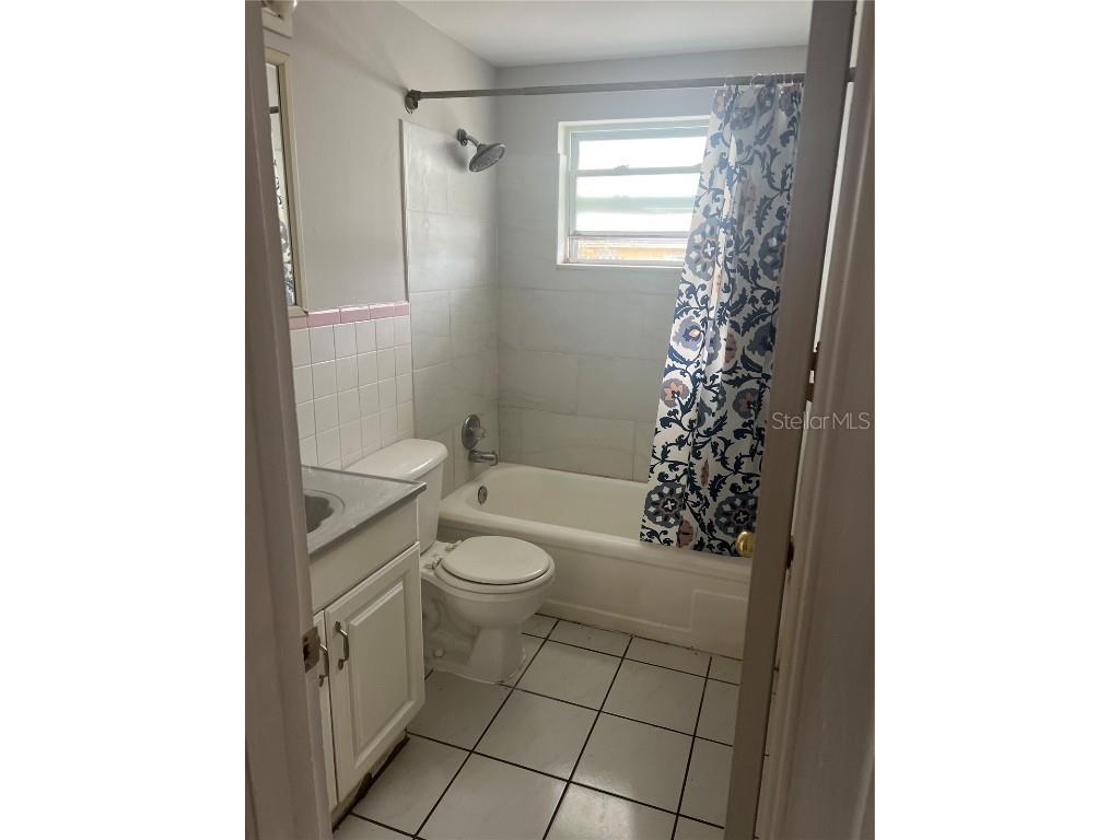 2133 Holiday Drive Holiday FL 34691 W7880105 image25