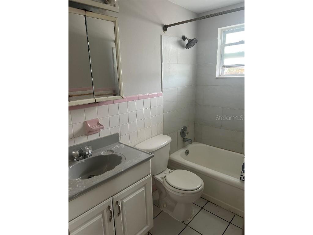 2133 Holiday Drive Holiday FL 34691 W7880105 image27