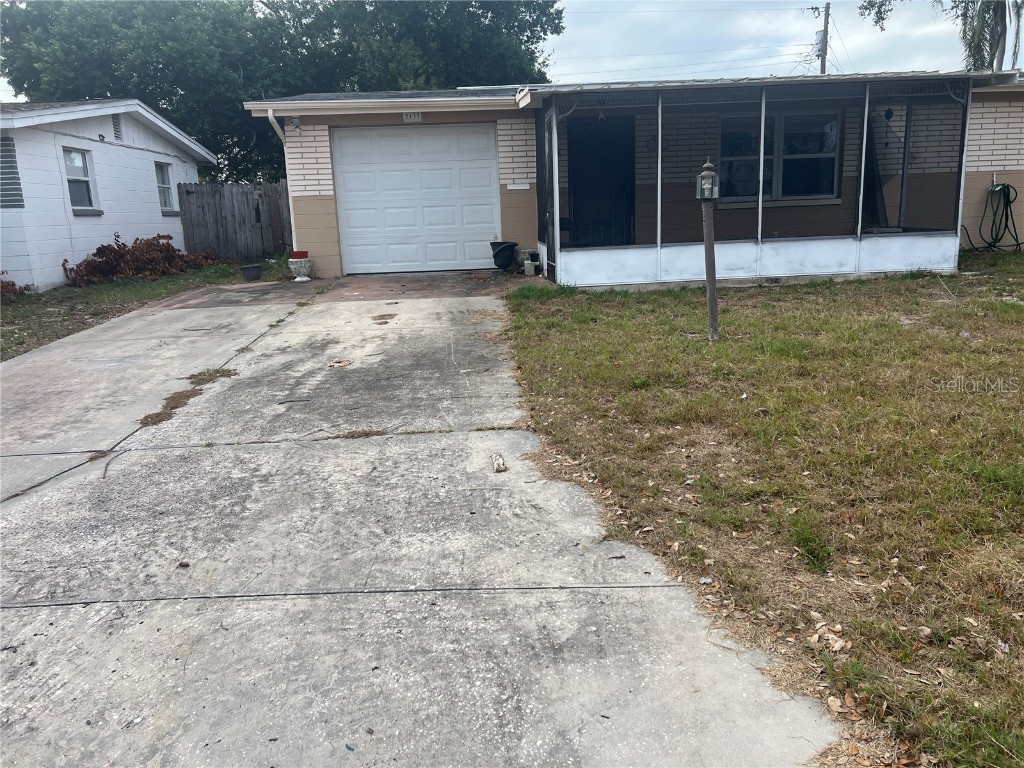 2133 Holiday Drive Holiday FL 34691 W7880105 image4