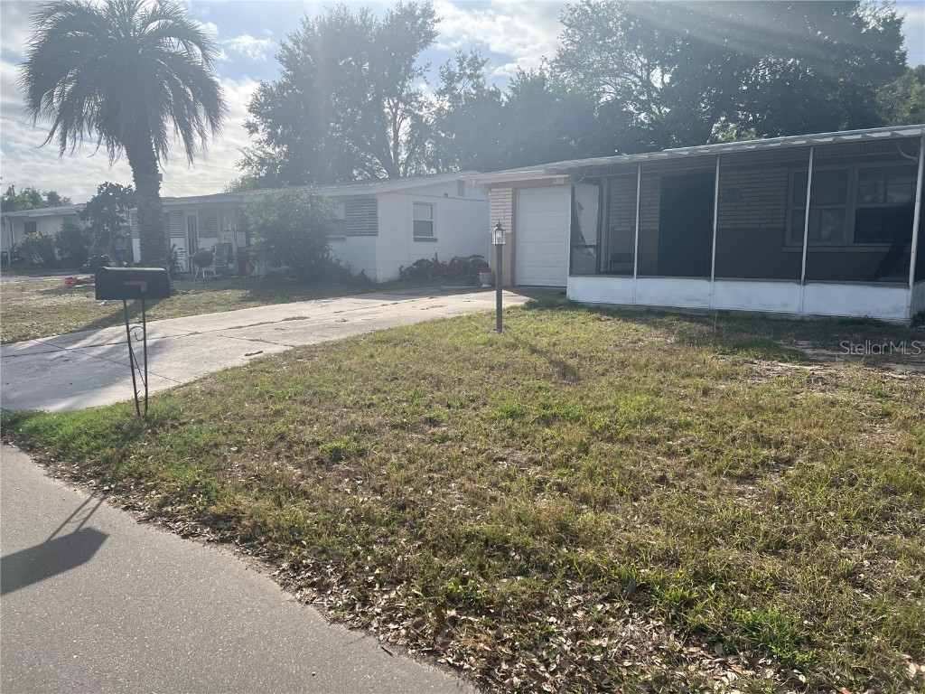 2133 Holiday Drive Holiday FL 34691 W7880105 image8