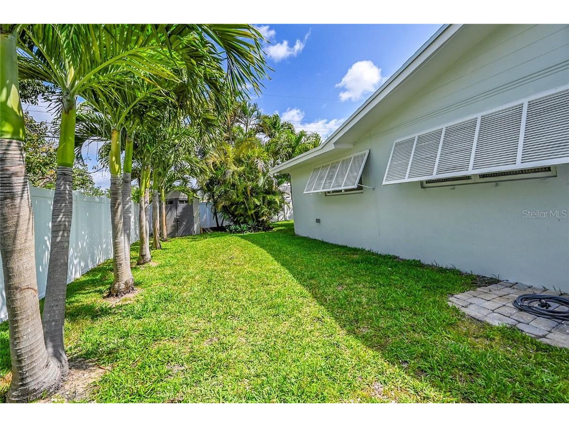 2133 NE 63rd Court Fort Lauderdale FL 33308 C7509141 image36