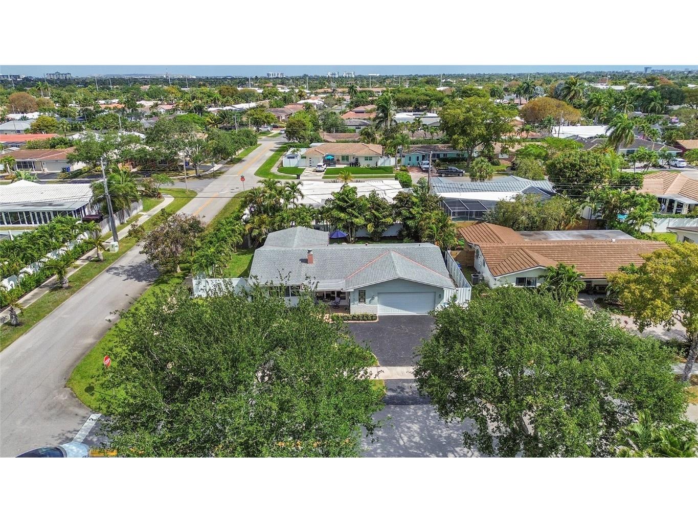 2133 NE 63rd Court Fort Lauderdale FL 33308 C7509141 image38