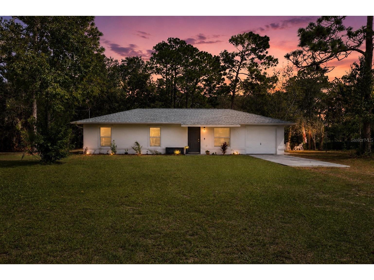 2133 S Colonial Avenue Homosassa FL 34448 W7885564 image1