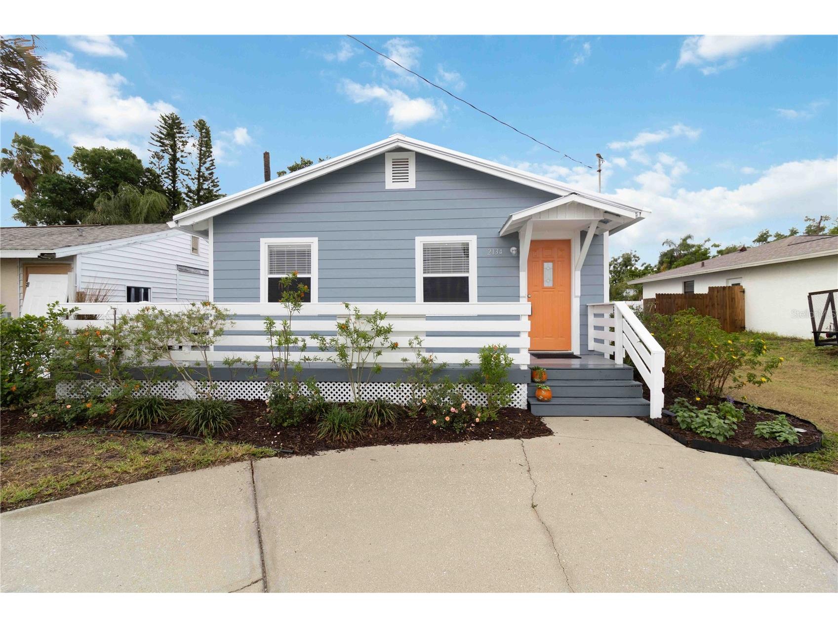 2134 Hively Street Sarasota FL 34231 A4689194 image1