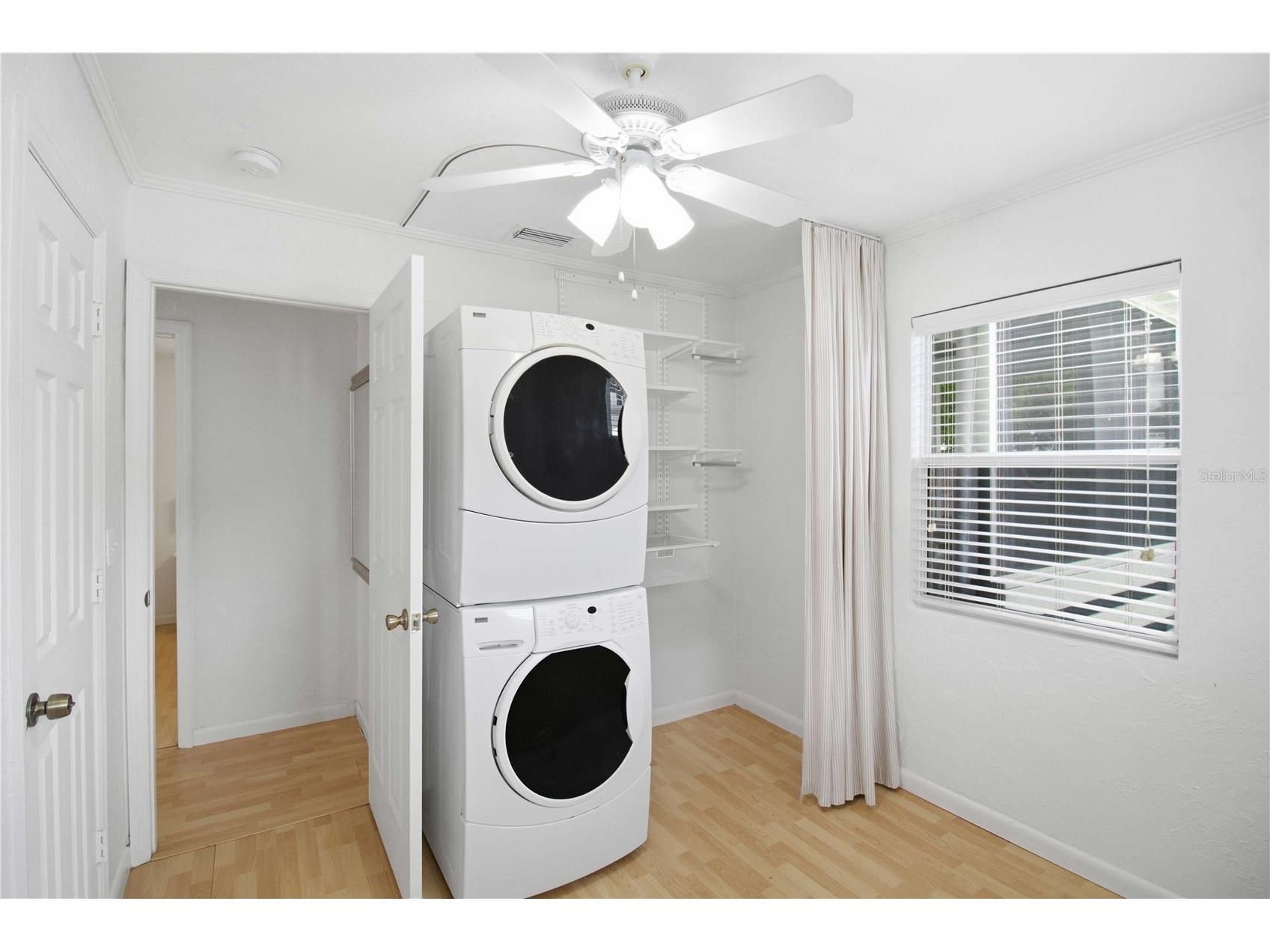 2134 Hively Street Sarasota FL 34231 A4689194 image13