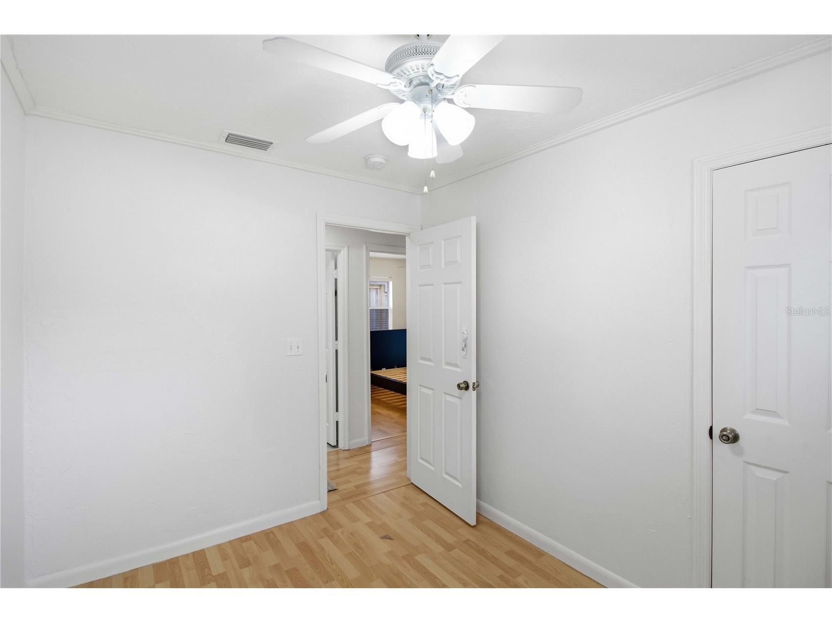 2134 Hively Street Sarasota FL 34231 A4689194 image14