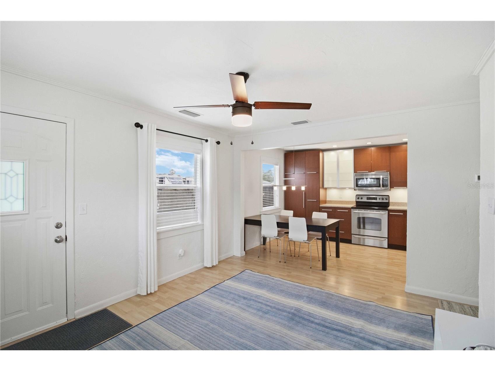 2134 Hively Street Sarasota FL 34231 A4689194 image4