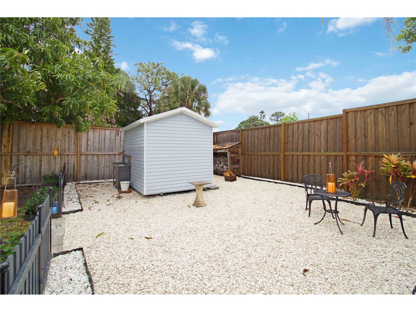 2134 Hively Street Sarasota FL 34231 A4689194 image6
