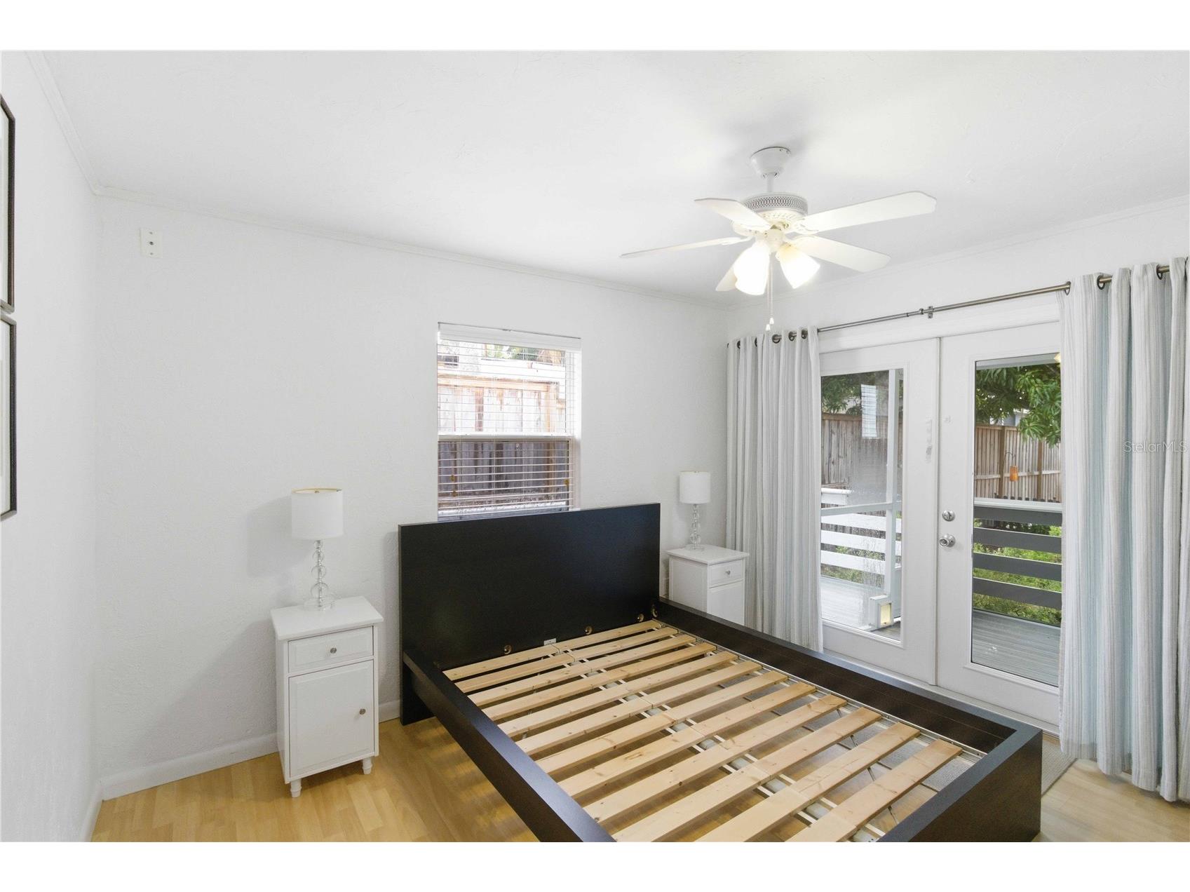 2134 Hively Street Sarasota FL 34231 A4689194 image8
