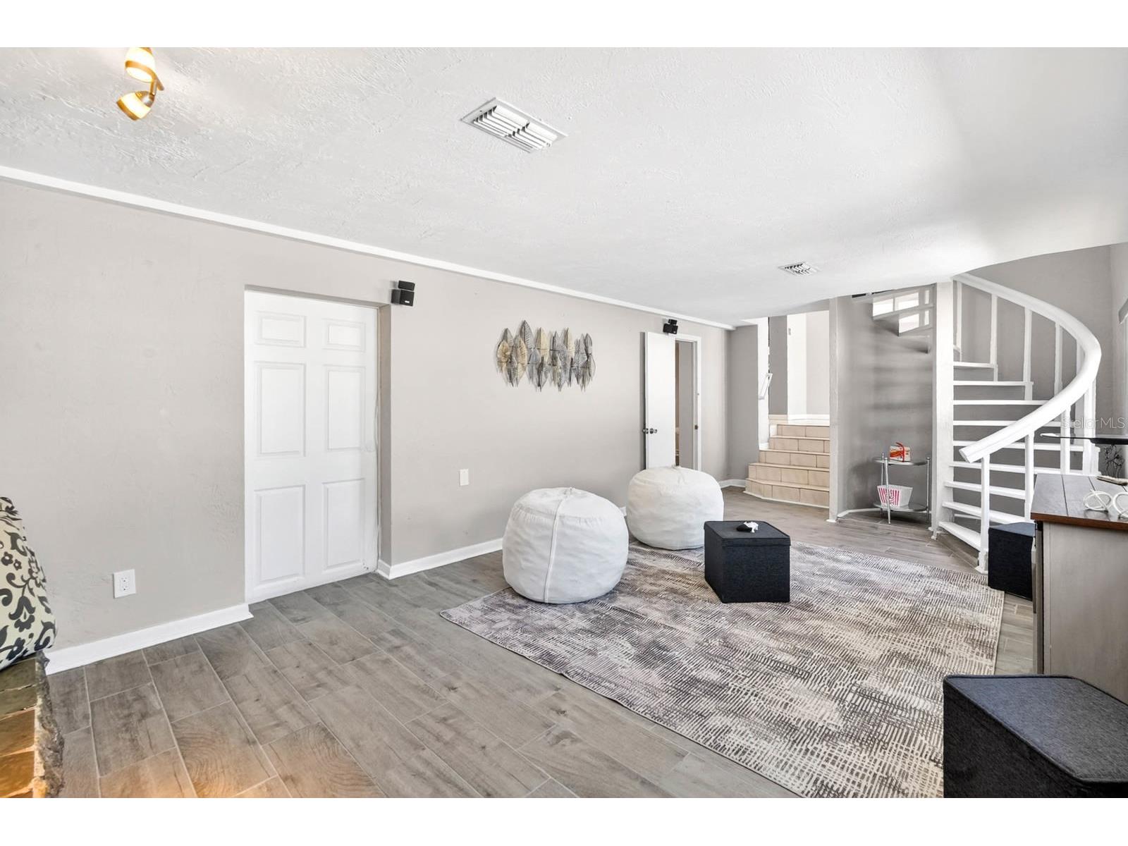 2134 Pope Avenue South Daytona FL 32119 V4949129 image26