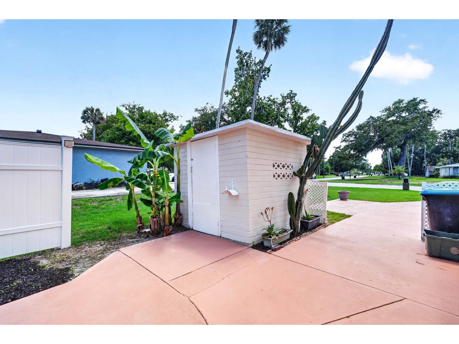 2134 Pope Avenue South Daytona FL 32119 V4949129 image59