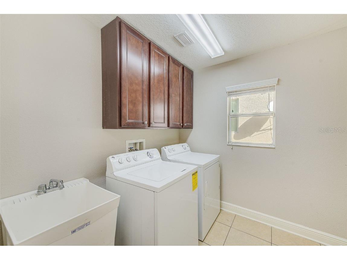 2134 Valterra Vista Way Valrico FL 33594 TB8451194 image30