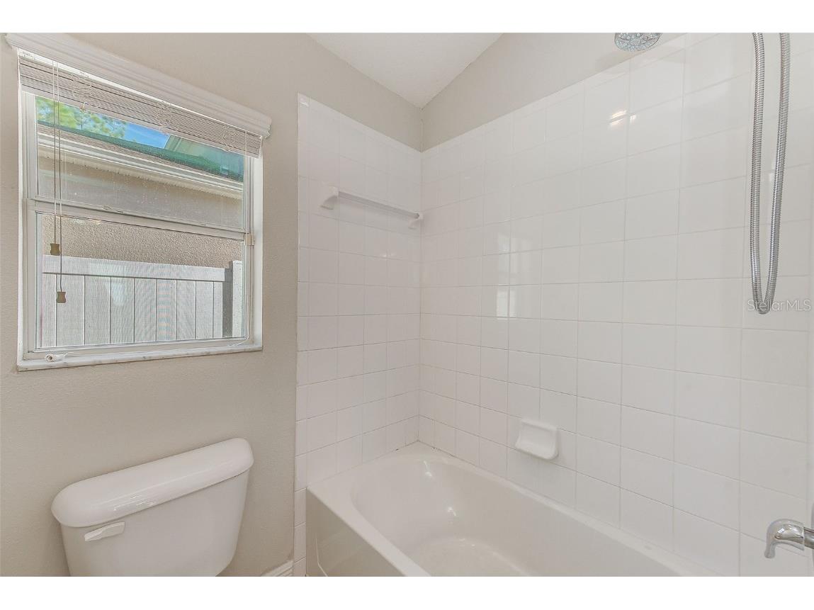 2134 Valterra Vista Way Valrico FL 33594 TB8451194 image34